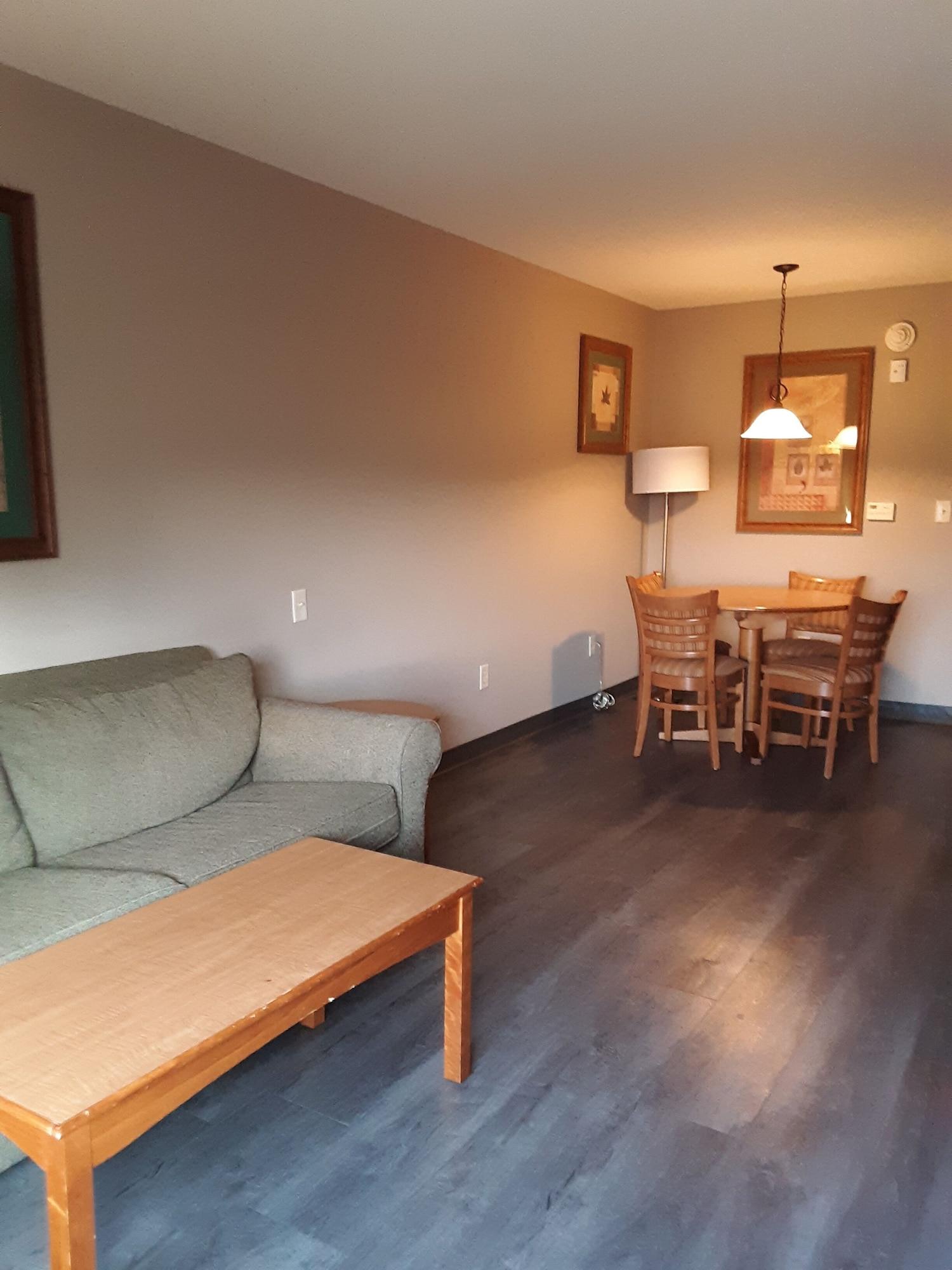 Wingate By Wyndham Bentonville Extérieur photo