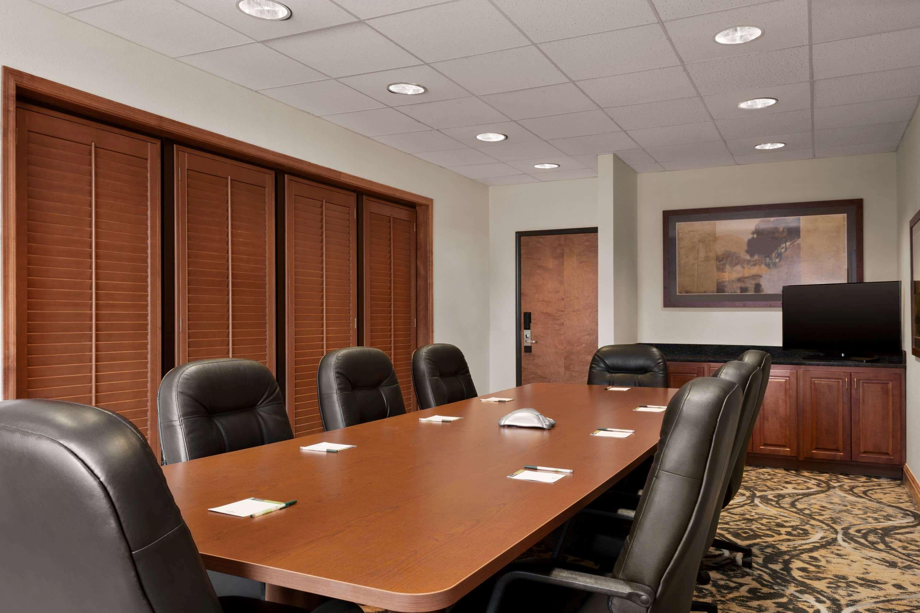 Wingate By Wyndham Bentonville Extérieur photo