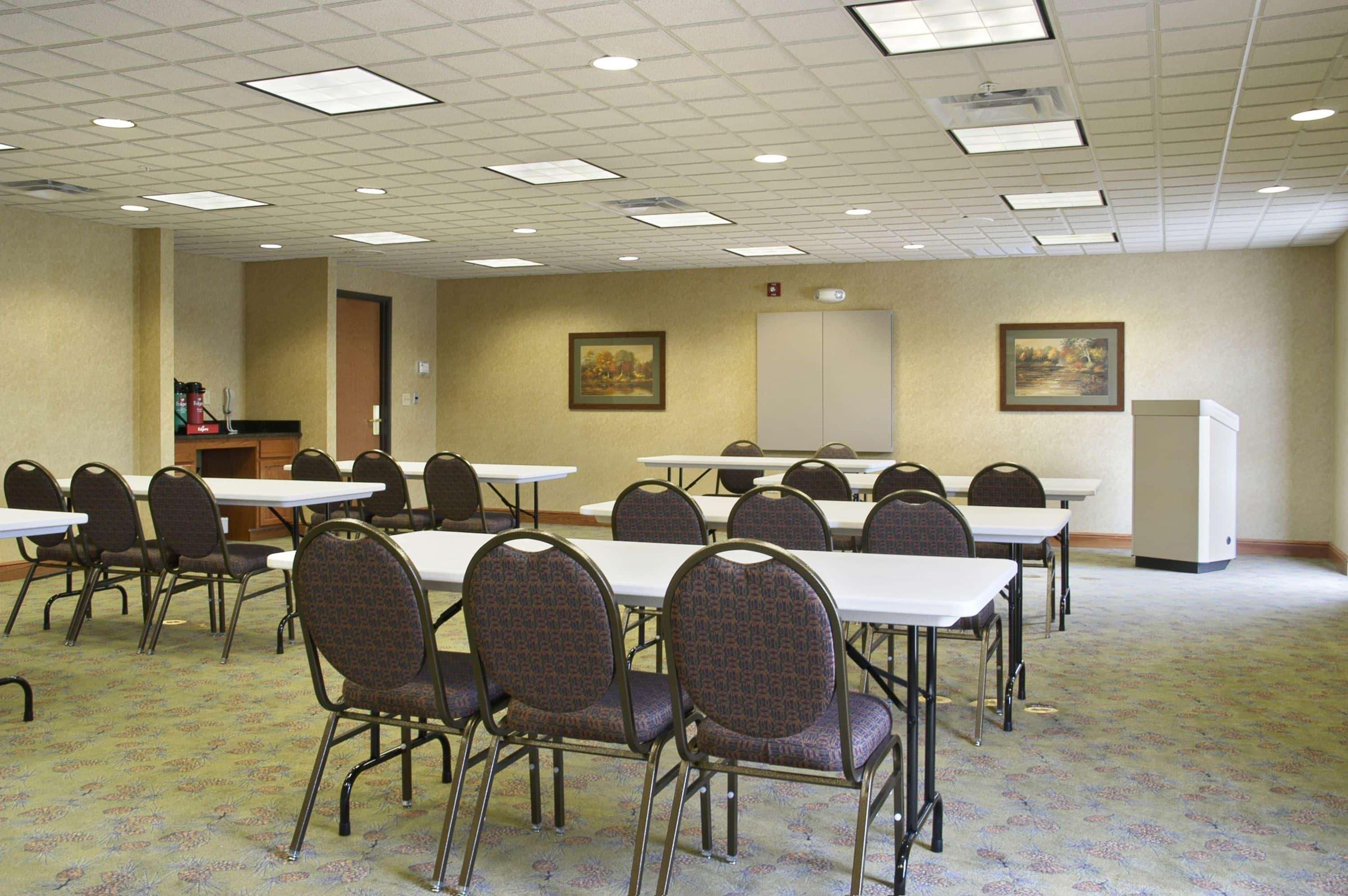 Wingate By Wyndham Bentonville Extérieur photo