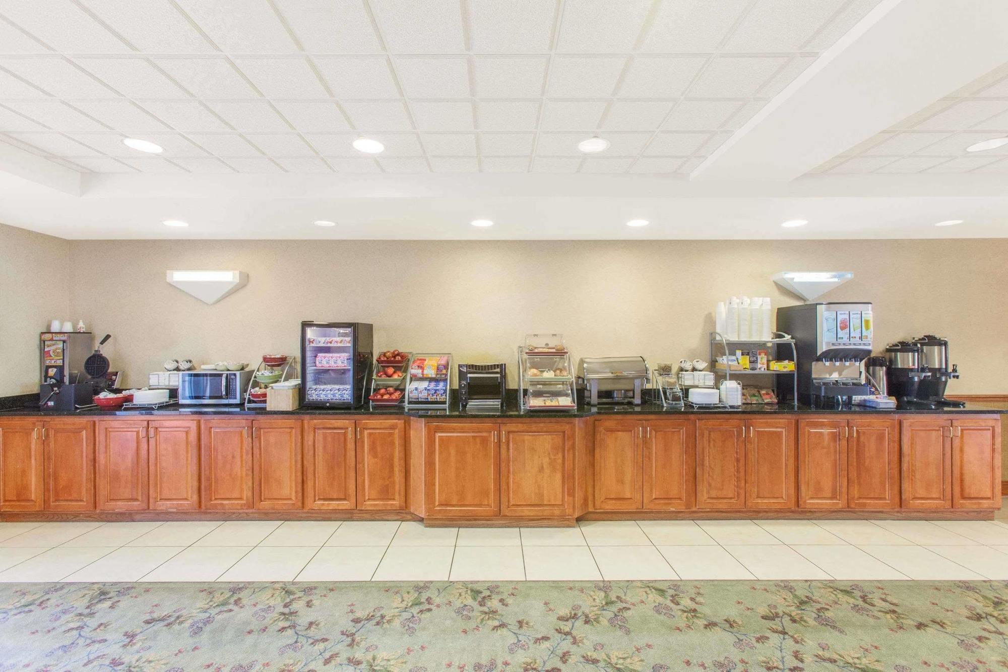 Wingate By Wyndham Bentonville Extérieur photo